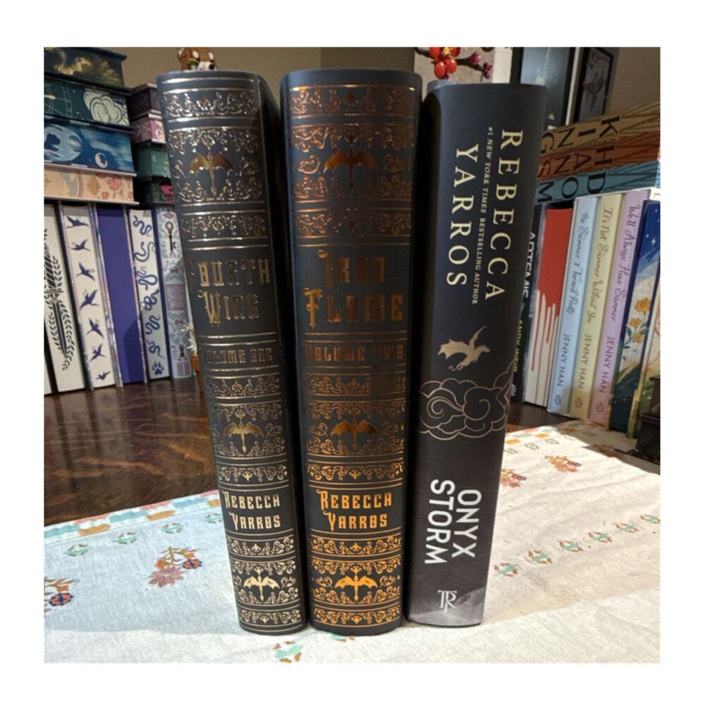 Fourth Wing, Iron Flame, Onyx Storm: True 1/1s & All Signed HCDJ